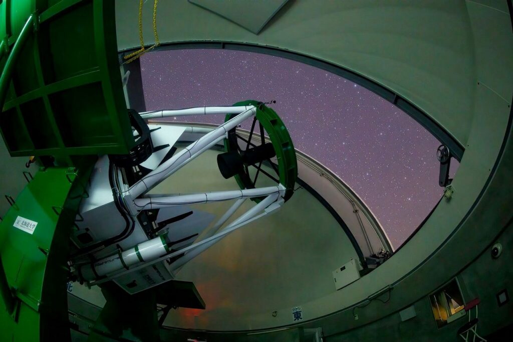 公開天文台としては国内２番目の大きさの北海道大学所有の「ピリカ望遠鏡」