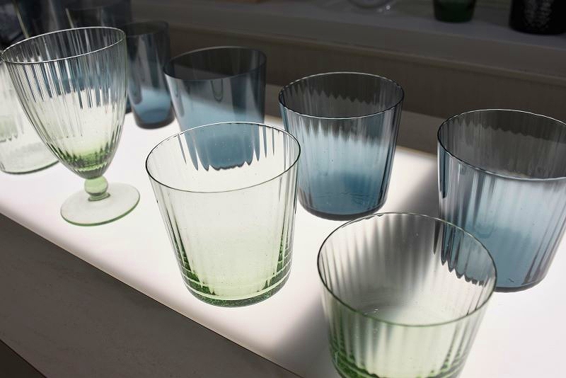 深川硝子工芸の「小樽再生ガラス」のグラス