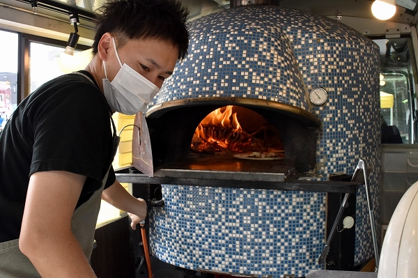 コロナ禍で閉店　「えべつ観光特使」のピザ職人・宮本さん＊キッチンカーで地元出店＊「食通じて、江別盛り上げたい」