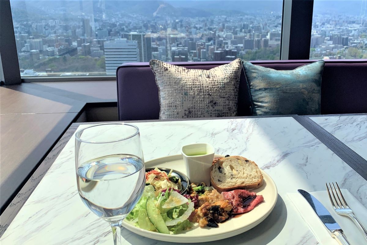 札幌で眺めと食事を楽しむなら  ＪＲタワーホテル日航札幌 開業20周年 ～ 35階レストラン リニューアル ～