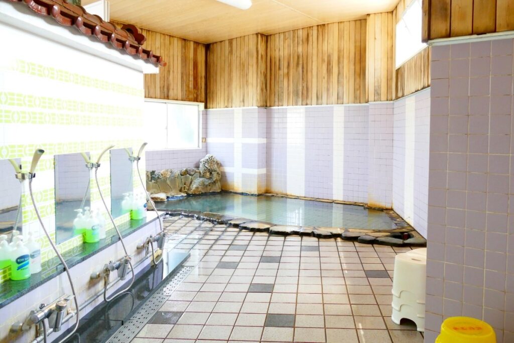 「温泉旅館吉の湯」の内湯