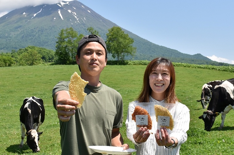 ２年前新規就農　鈴木さん夫妻＊人気チーズ菓子の味守る＊４月閉店「ニセコフロマージュ」からレシピ＊機材、販売先も継承