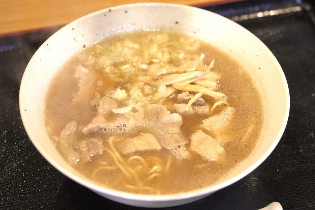 「おばあちゃんの味」を再現したという「なばりゅう麺」