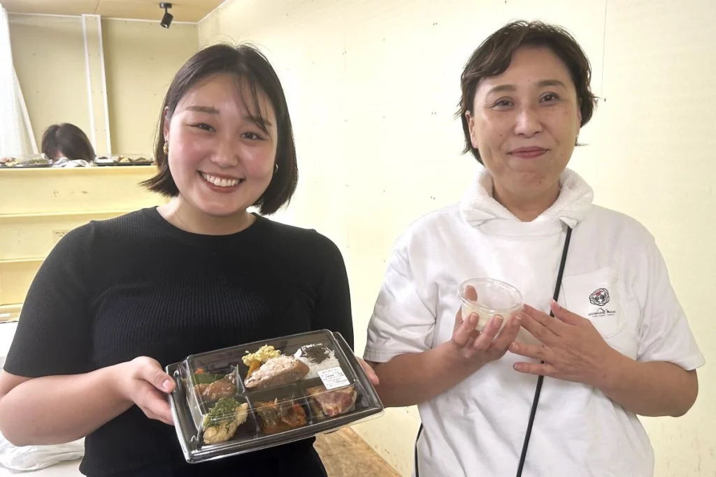 かくと徳島屋の当宮さん母娘