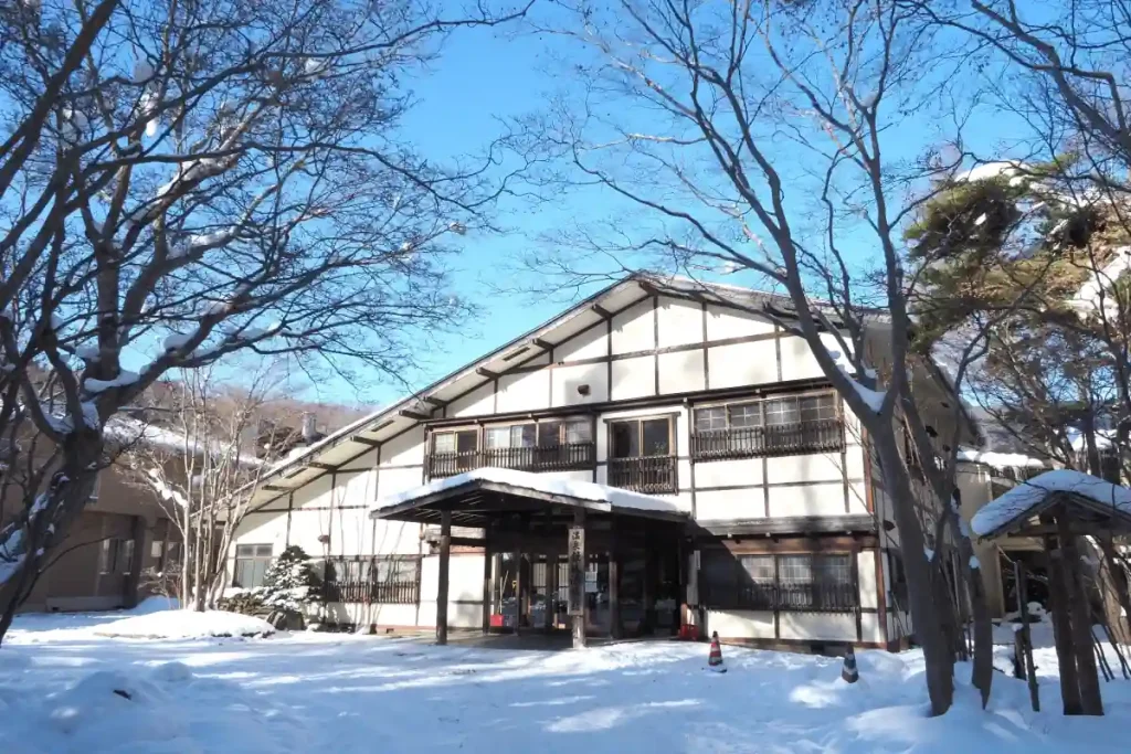 開湯から１世紀となる温泉旅館銀婚湯