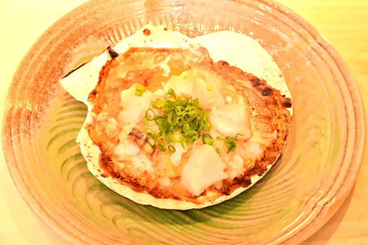 ＜旬！を味わう＞コク際立つ春ホタテ＊バターと相性良し　半生でしっとり