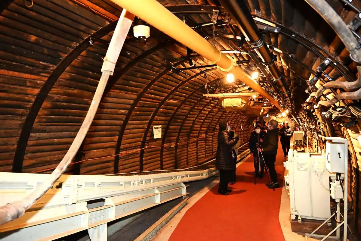 夕張 石炭 夕張（明治24年）▷夕張炭鉱の石炭積み出し駅舎 | ジャパン