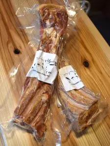 復活した看板商品「熱燻ベーコン」