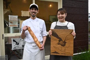 パンと癒やし　夫妻が提供＊倉田勇生さん、智帆さん礼文で開店＊「島内でのケアを」「記憶に残る店に」