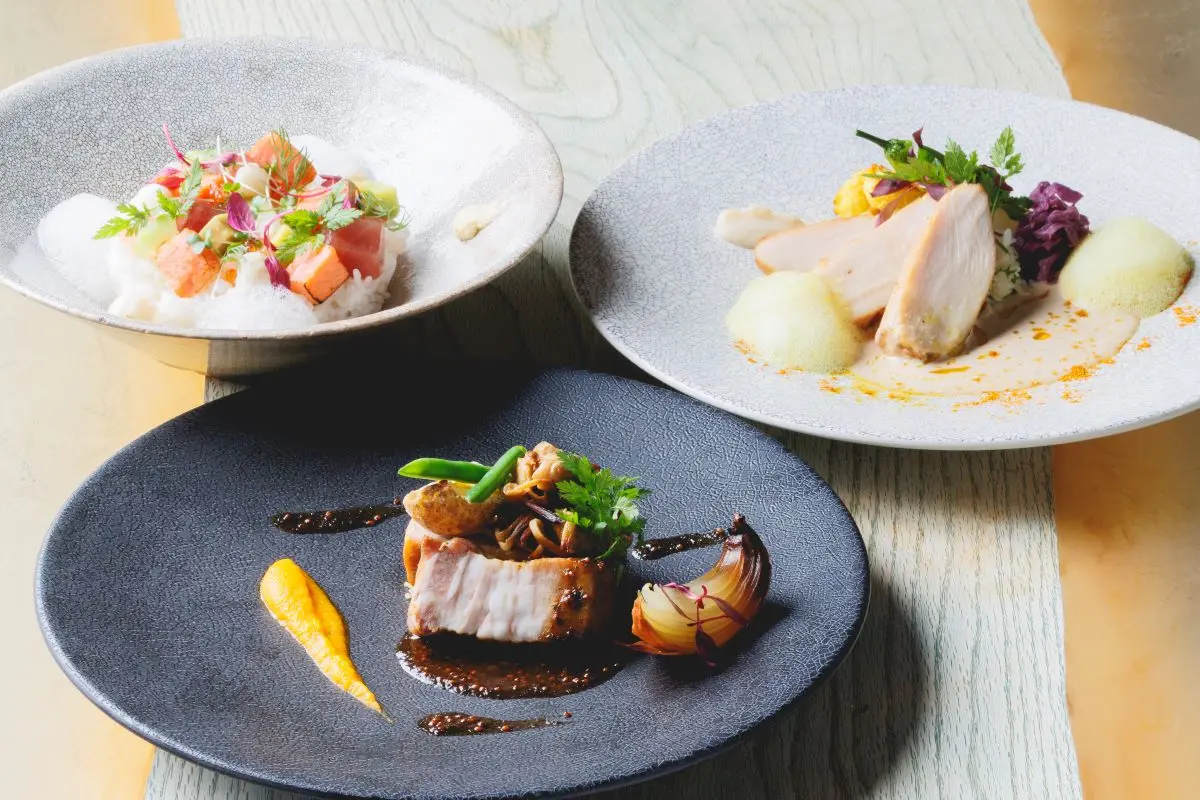 〈PR〉「選べる、彩る、ビストロノミーモーニング at THE KNOT」12月から冬のメインディッシュ3種が新登場～上質な朝のひとときを